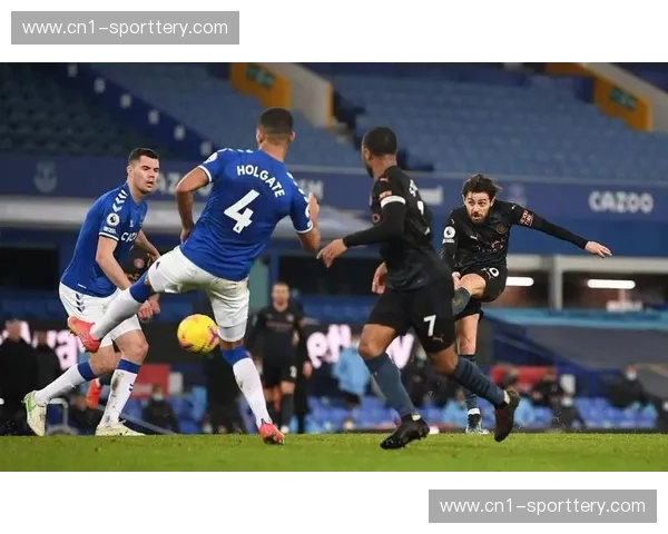 埃弗顿保级压力下引援受限 薪资空间狭窄成最大掣肘